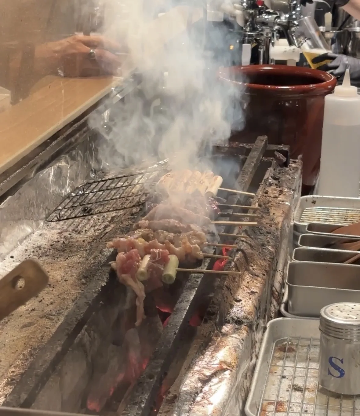 친푼칸푼 스탠드업 다이묘점, 150엔부터 먹는 후쿠오카 숯불 야키토리