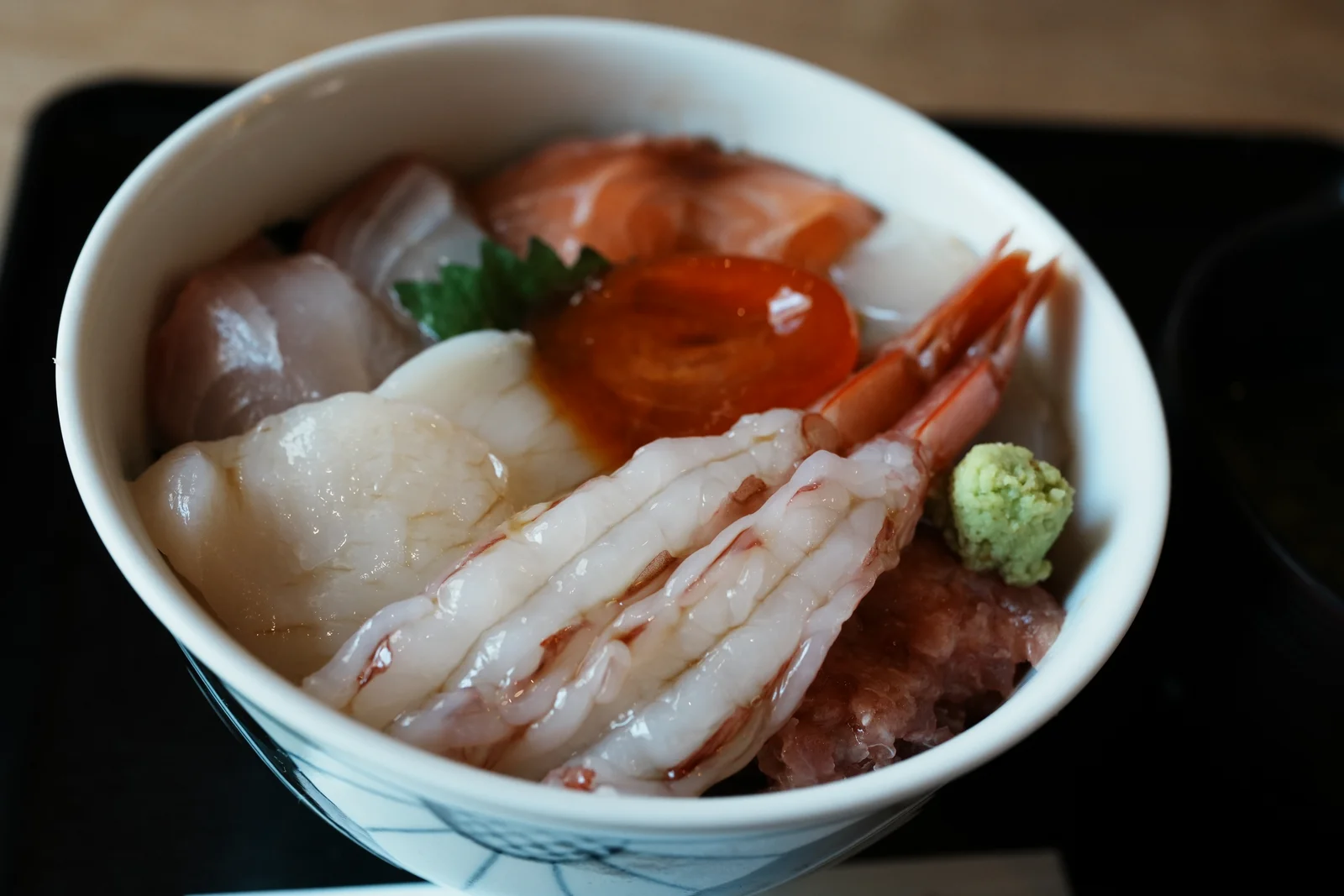 롯폰마츠 하나비, 맛으로 추천하는 작은 카이센동집